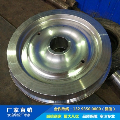 鍛造對輥磨粉機(jī)輥皮車輪鍛件